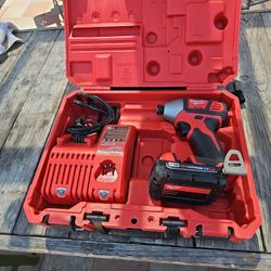 Milwaukee M18 1/4" Hex Impact Driver Kit
