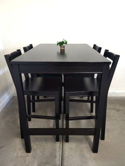 Black Table 4 Chairs Good Condition
