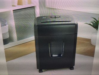 PEN+GEAR 10 SHEET CROSS - CUT PAPER/CREDIT CARD SHREDDER WITH 4 GALLON BIN.  LIGHTLY USED