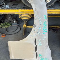 2014 Maserati Ghibli Left Fender