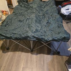 NORTHWEST TERRITORY INSTANT BED FRAME (NEEDS QUEEN SIZE AIR MATTRESS 