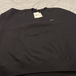 Nike Sweater