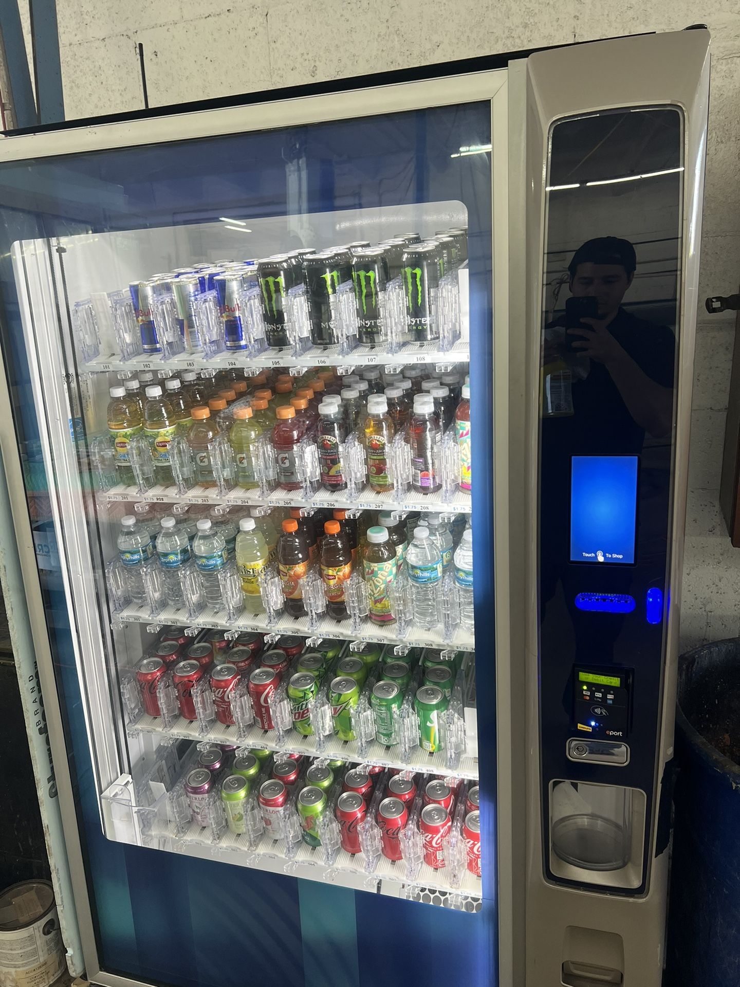 2017 Drinks Vending Machine + Location for Sale in Miramar, FL OfferUp