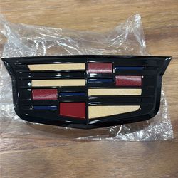 2015 Cadillac Escalade front grill emblem