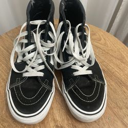 Vans - Women’s 7