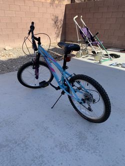 Mongoose byte mountain bike sales