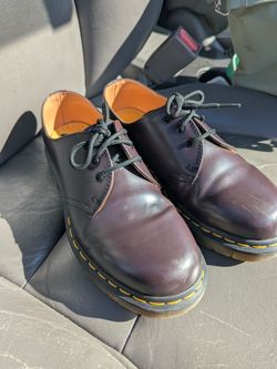1461 Burgundy Doc Martens