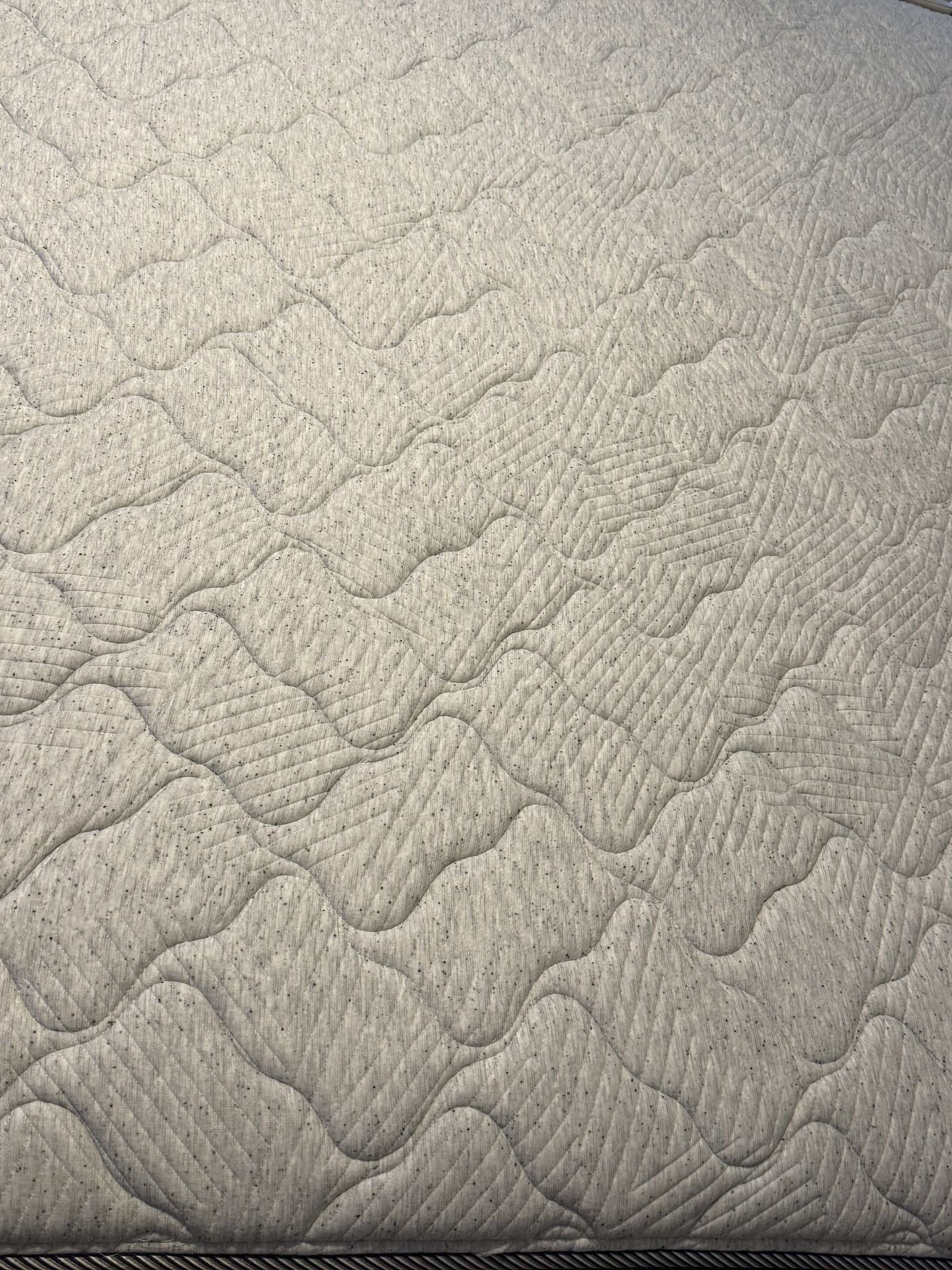 King Size Mattress/ Colchon King