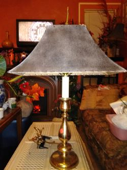Beautiful SOLID BRASS TABLE OR DESK LAMP