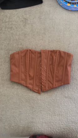 Crop top leather size medium