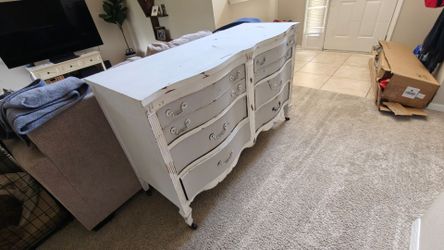 Hardwood dresser
