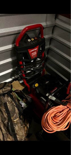 Troy-Bilt Pressure Washer w/ attachment