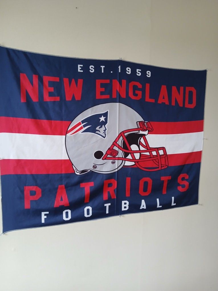 Patriots Flag And Bluetooth Speaker