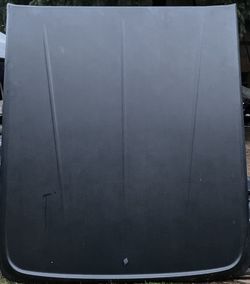 Undercover SE Truck Bed Tonneau Cover 