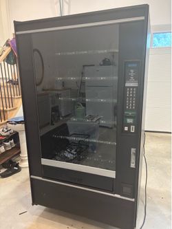 National Vendors Model 147 Snack Vending Machine – $650 OBO