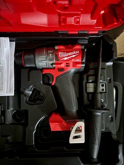 Milwaukee M18 Fuel hammer drill with 5.0 battery