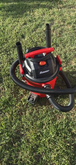 Bauer 6-Gallon 4 Peak HP Wet/Dry Vacuum