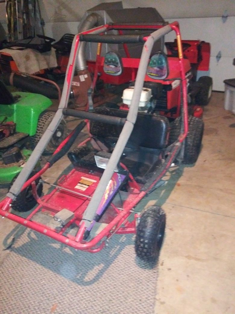 Manco Dingo Go Cart