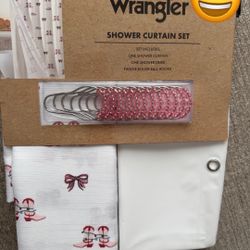 Brand New Pink & White Christmas Wrangler Shower Curtain Set