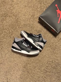 Jordan 4 Black Cement (2024)