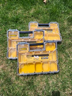 Set of 3 Dewalt 10-Compartment Shallow Pro Small Parts Organizer