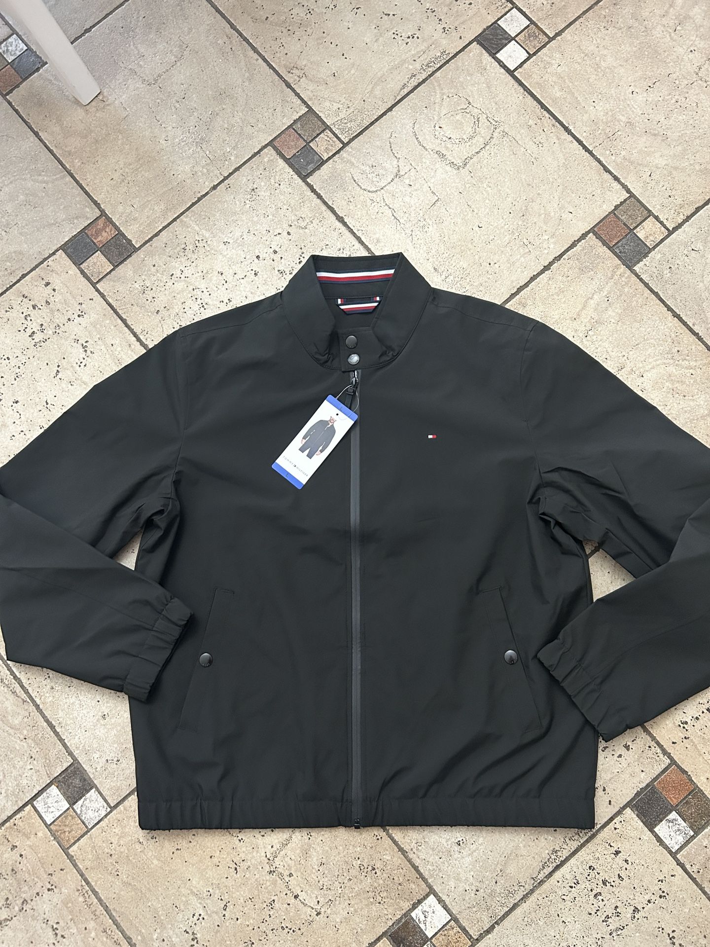 NWT Tommy Hilfiger Men's lightweight Black Jacket size L