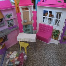Barbie Restaurant Folding