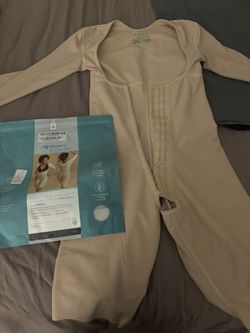 Marena Recovery Compression garnment