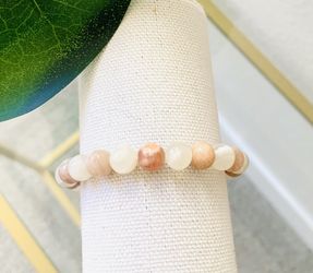 Moonstone & Sunstone ( Feminine Energy )