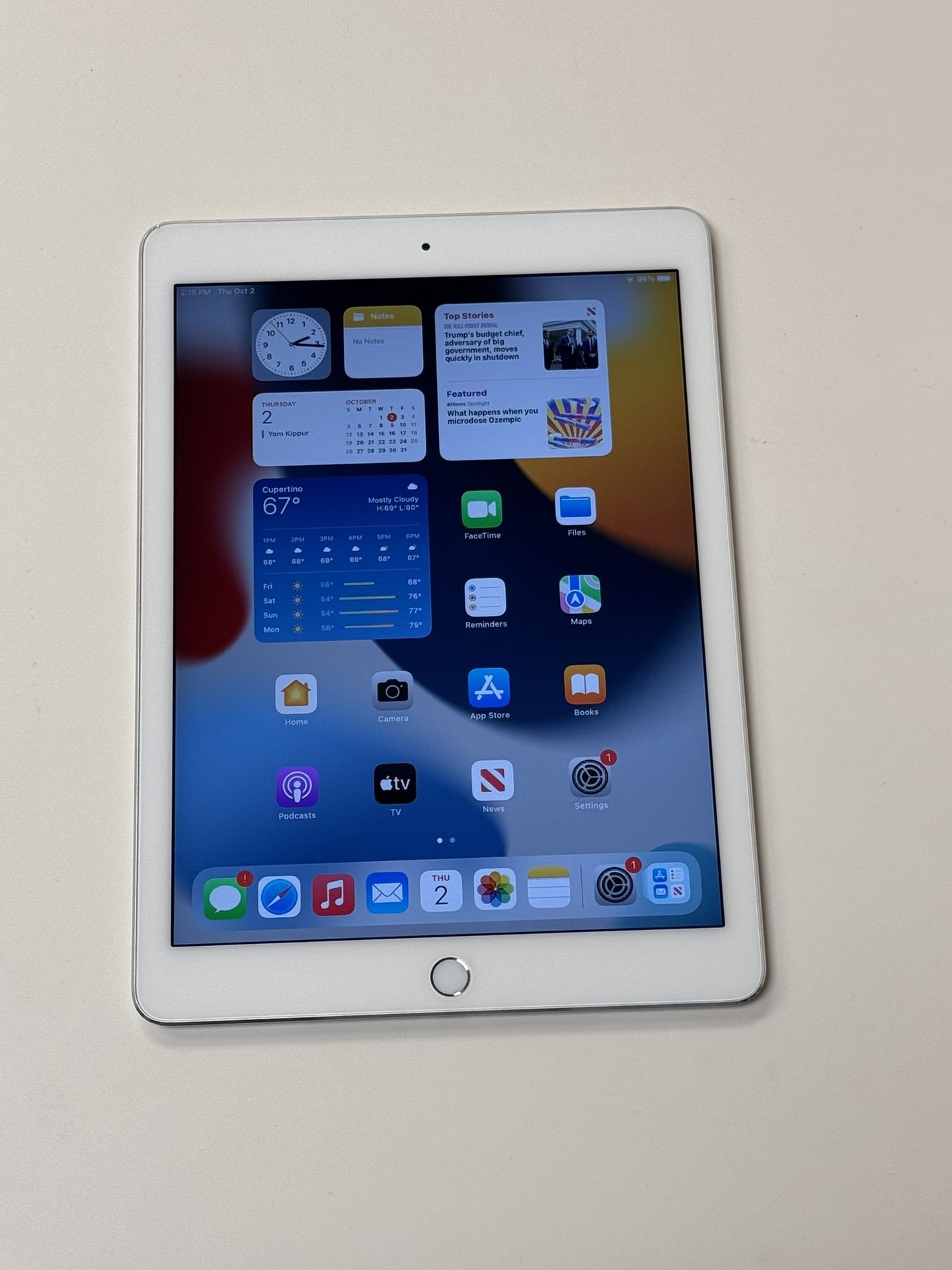 Apple iPad Air 2 2nd Generation 9.7” 16GB Wi-Fi Tablet