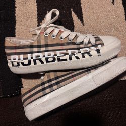 Burberry Sneakers 