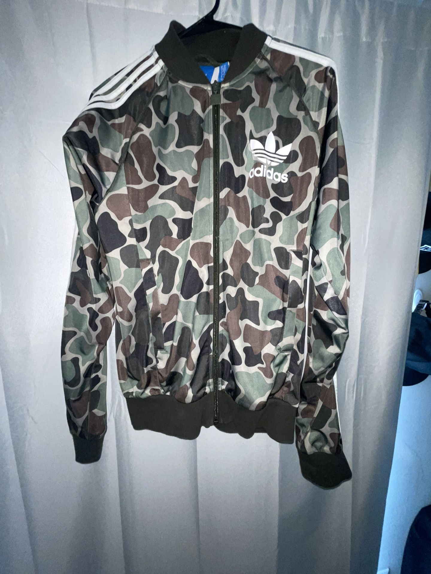 ADIDAS CAMO GREEN JACKET MENS USED 