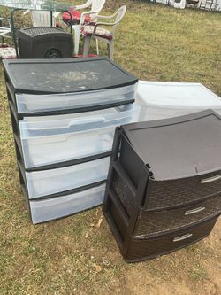 Three Draws Storages, A Little Dirty From Outside All For $15 (NO SHIPPING)