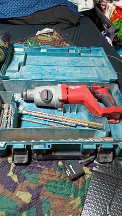 Milwaukee Rotary Hammer Drill with bits