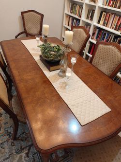 Beautiful Wood Dining Table Set + 6 Chairs + 2 Inserts