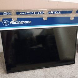 Westinghouse 40" LED HGTV Smart TV