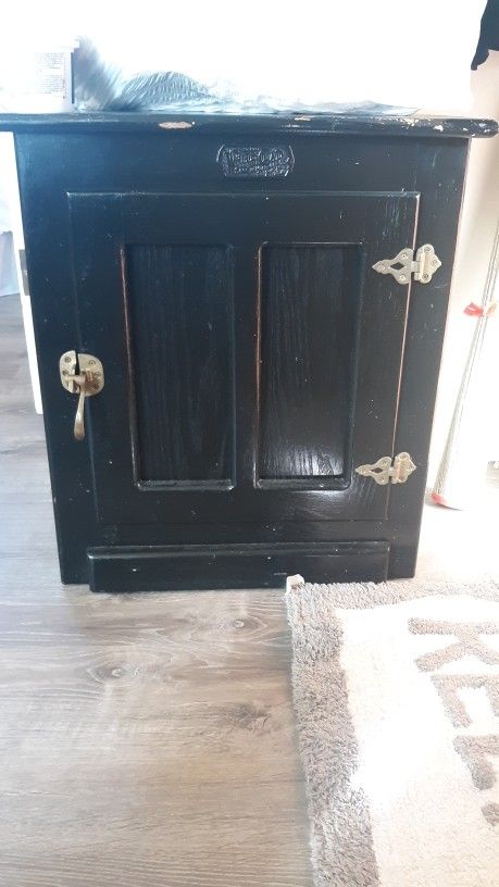 Table (End Table)