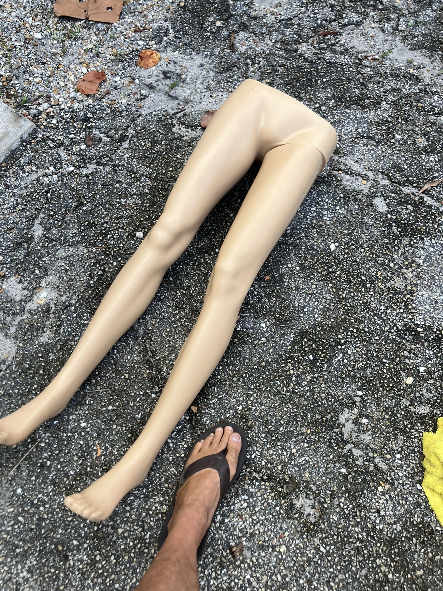 Mannequin legs Halloween
