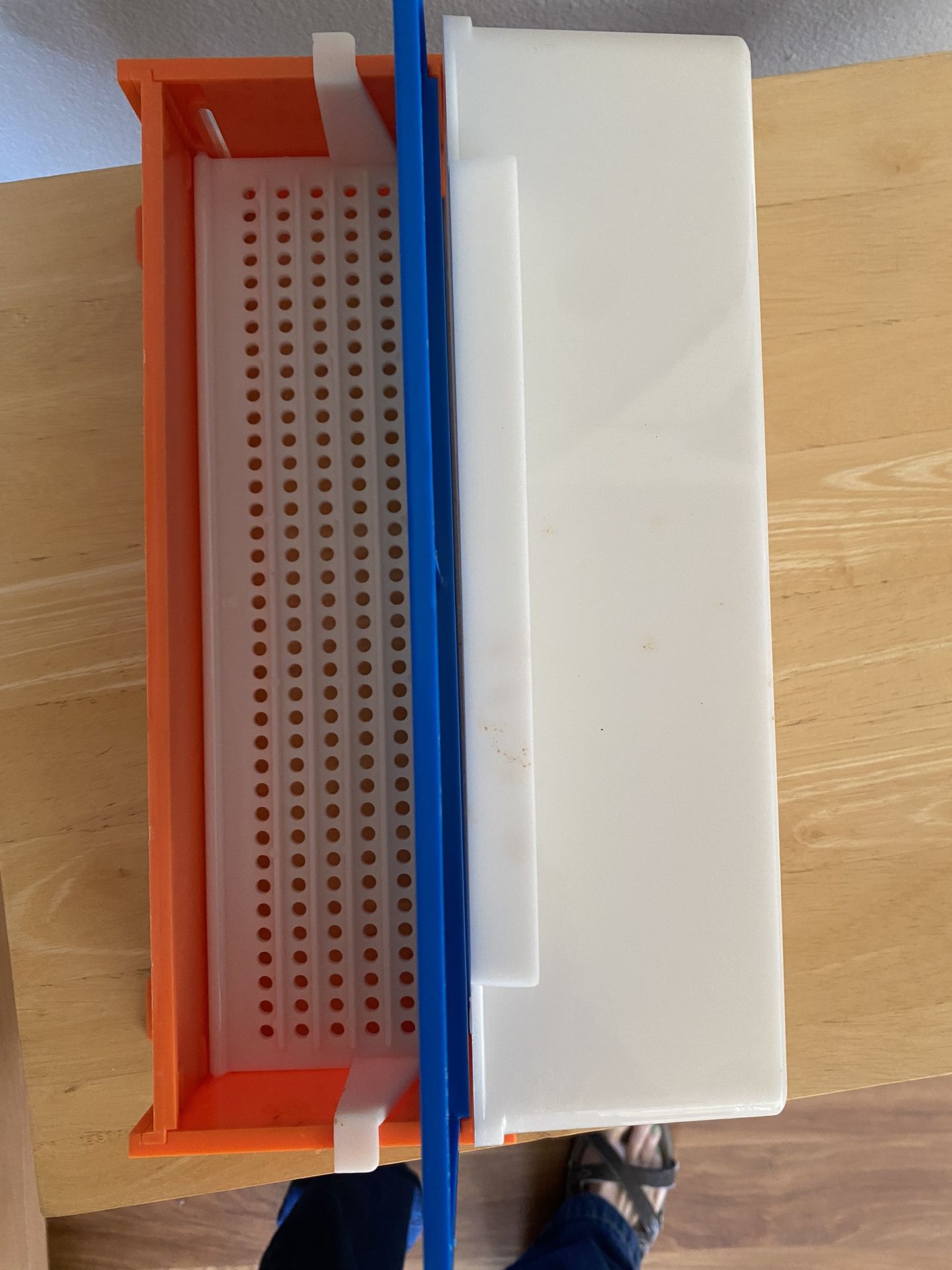 Bee Hive Pollen Catcher