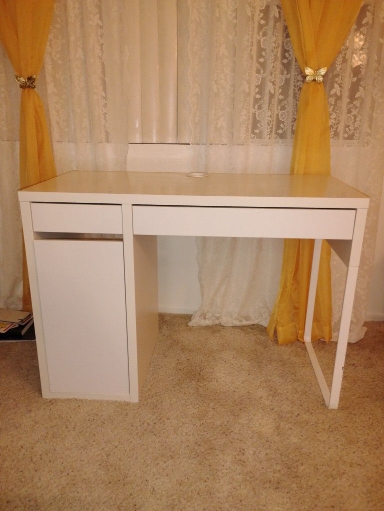 White IKEA Desk