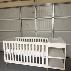 White baby crib + Mattress & Changing Table/pad