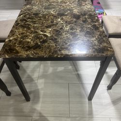 Dinner Table With Four Chair