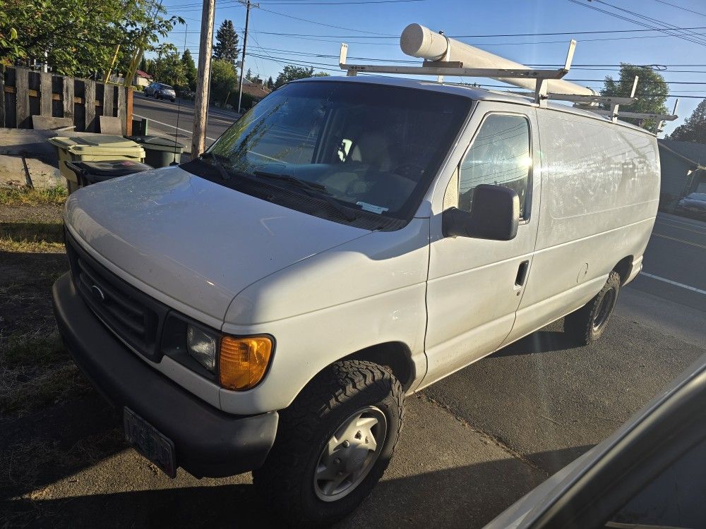 2007 Ford E-250