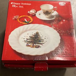 Nikko Christmas Happy Holidays 12 Pieces Set