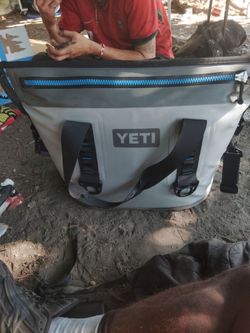 Yeti hopper two 20