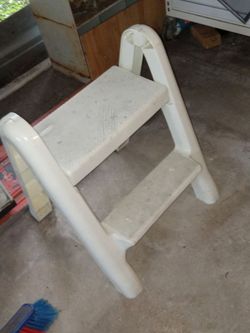 Foldable seat