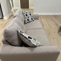 Pullout loveseat 