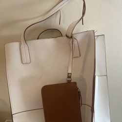 large White leather handbag pre owned in great condition some  light scuff  mark