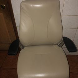Keilhauer Unity  Office Chair