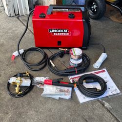 Lincoln Electric 140 Amp LE31MP Multi-Process Stick/MIG/Flux-Core/TIG, 120V, Aluminum Welder with Spool Gun sold separately 